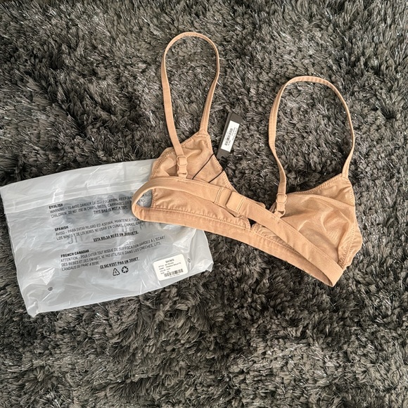 Skims Mesh Triangle Bralette Clay Size Xs - Picture 5 of 5